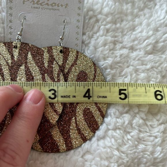 NWT Sparkly Brown and Gold Large Circle Earrings - Picture 4 of 5